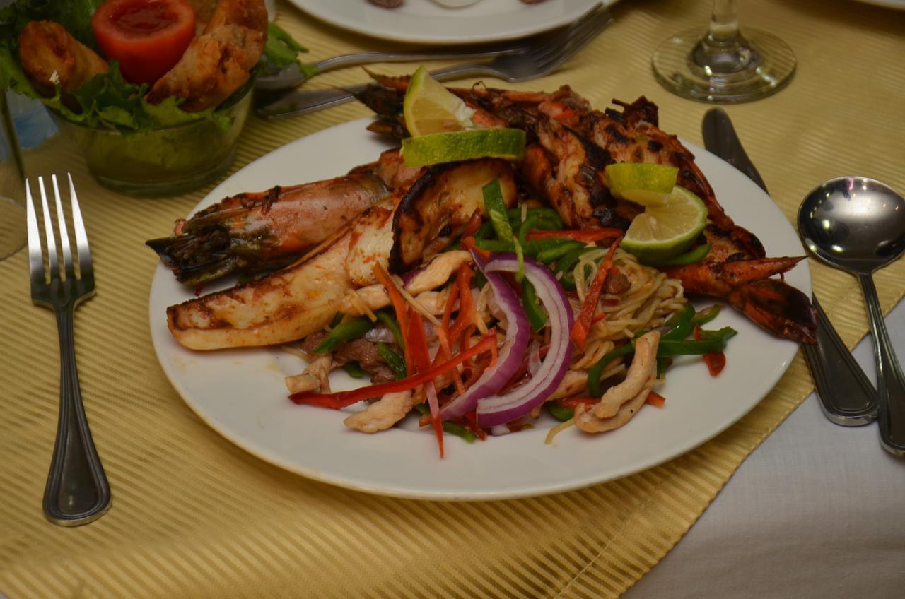 Oakwood Park Hotel Lekki Luaran gambar