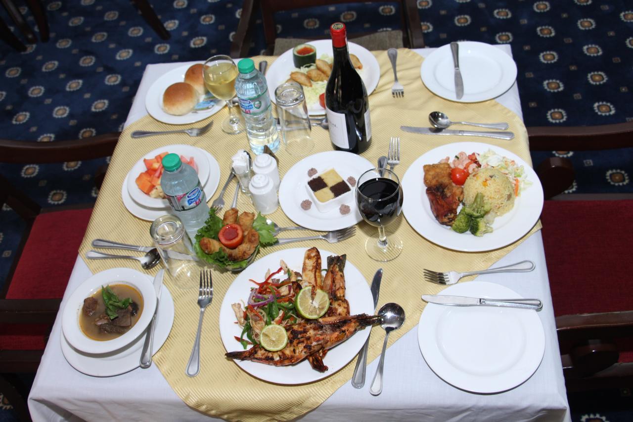 Oakwood Park Hotel Lekki Luaran gambar
