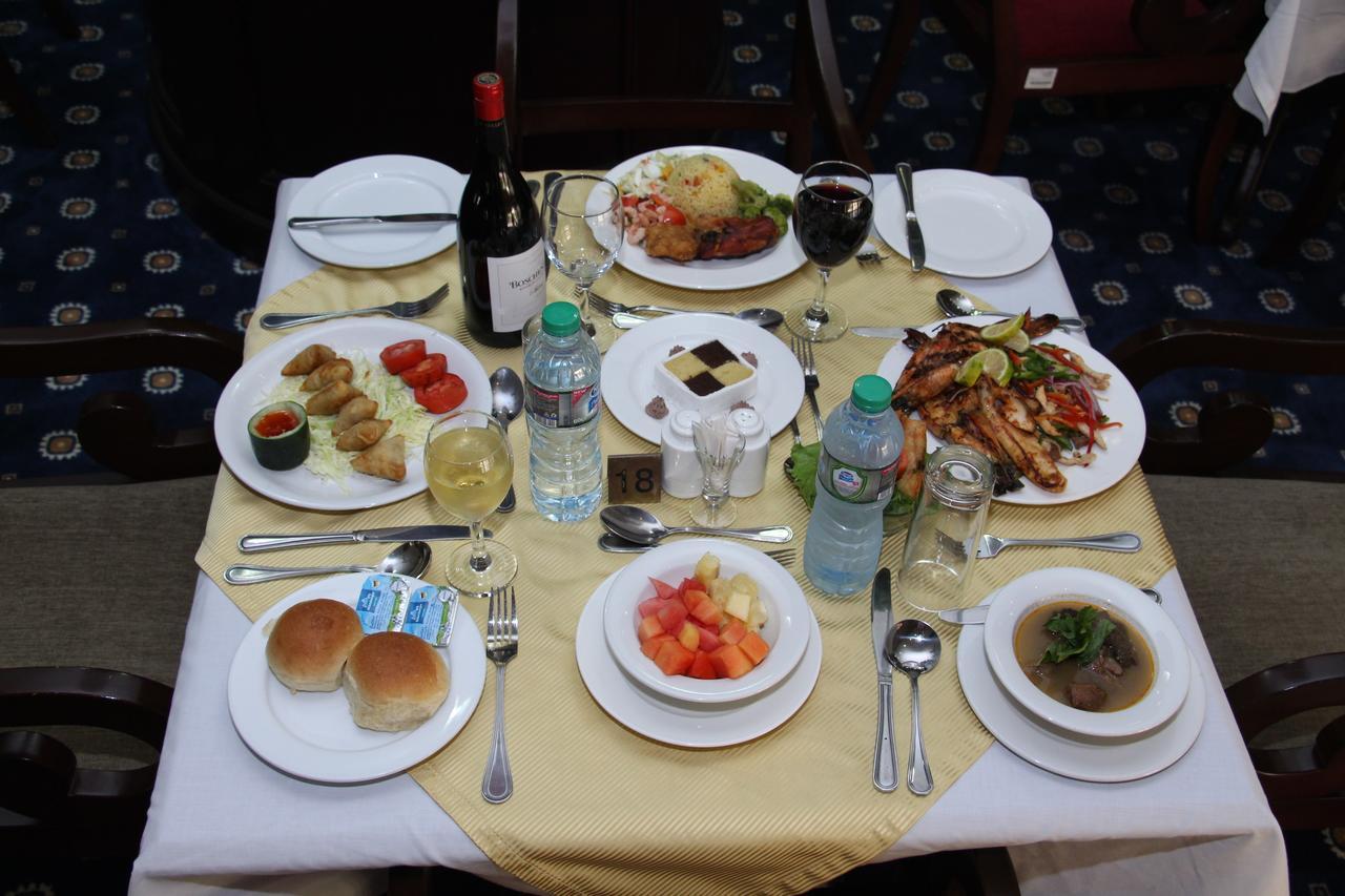 Oakwood Park Hotel Lekki Luaran gambar