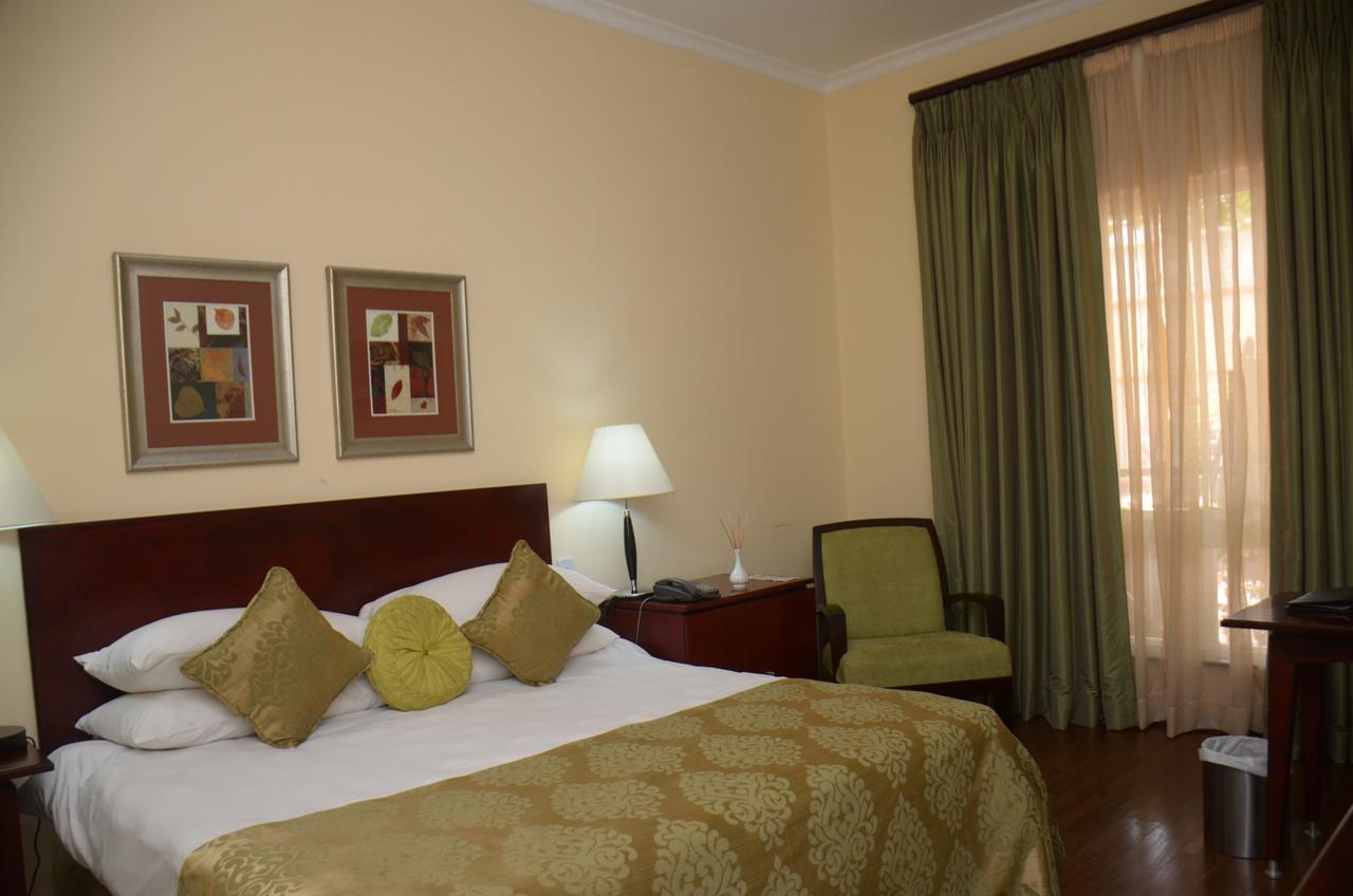 Oakwood Park Hotel Lekki Luaran gambar