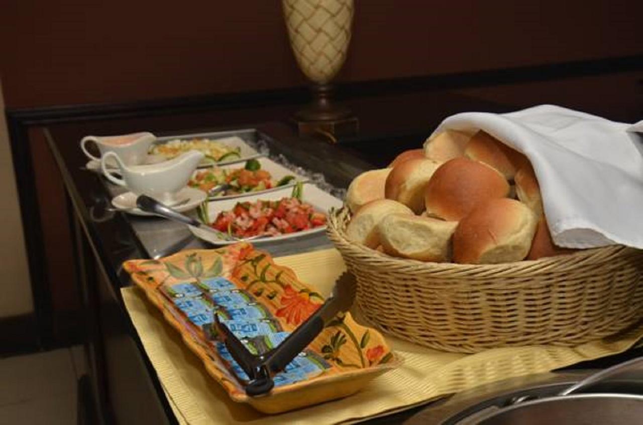 Oakwood Park Hotel Lekki Luaran gambar