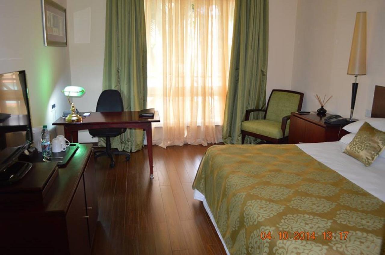 Oakwood Park Hotel Lekki Luaran gambar