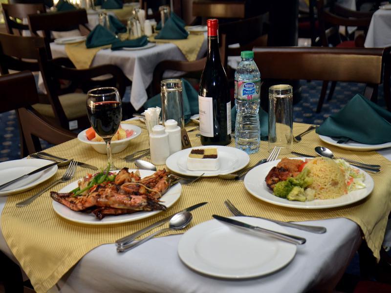 Oakwood Park Hotel Lekki Luaran gambar